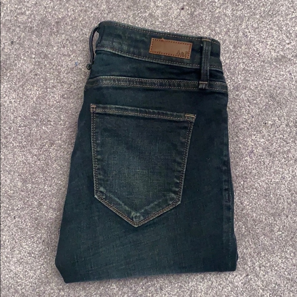 A&F Harper Super Skinny Jeans